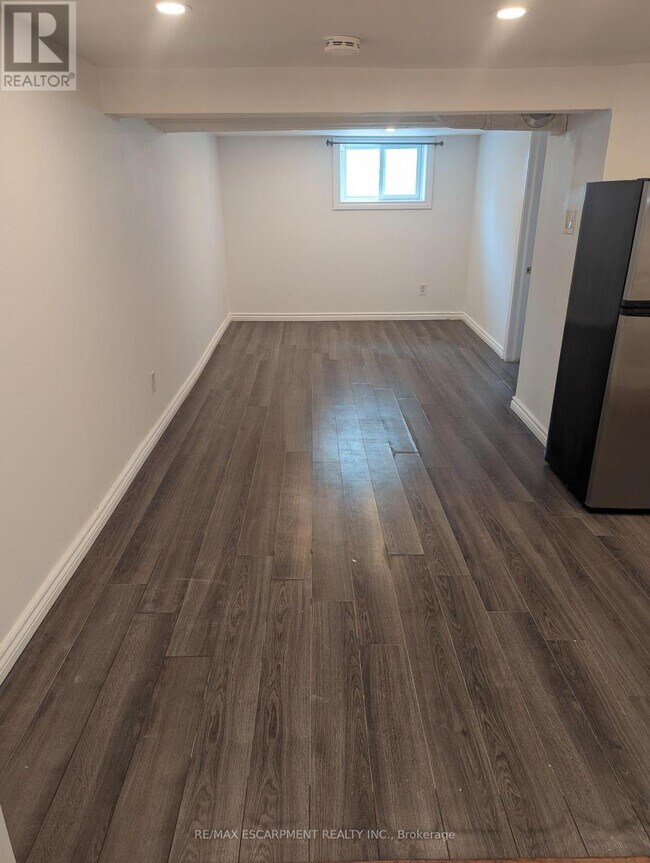 Building Photo - 255 Wallace Ave S