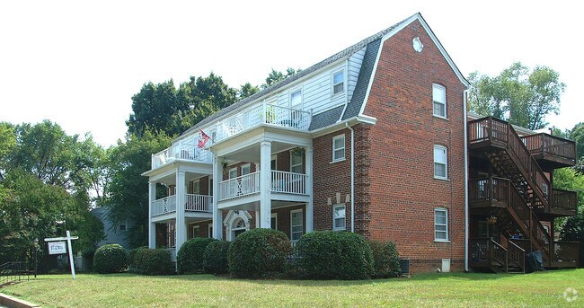 Building Photo - 4209 Grove Ave