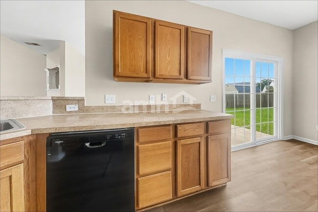 Building Photo - 578 English Oak Cir