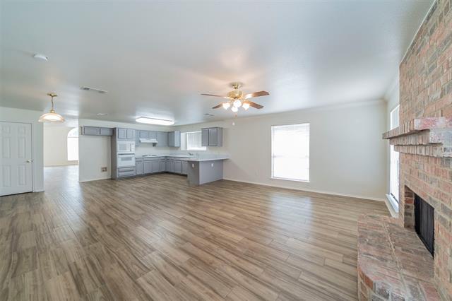 Building Photo - 2758 Red Oak Dr