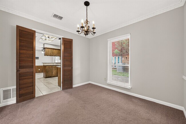 Building Photo - 11710 N Petersham Dr