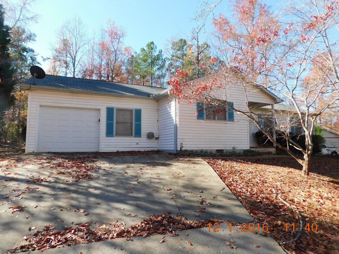 5521 Concord Circle House for Rent in Gainesville, GA