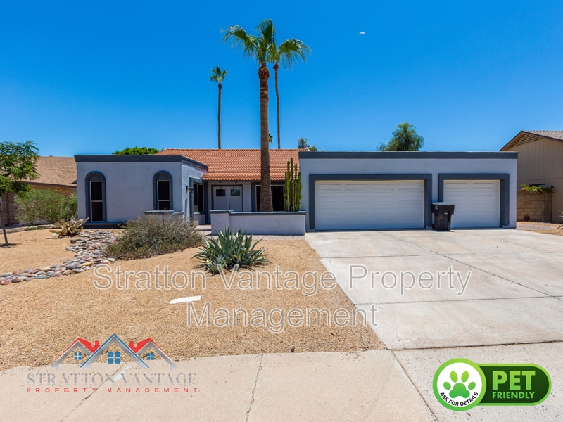 Primary Photo - 2223 W Nopal Cir