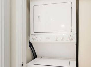 Foto del edificio - 56 Lincoln Ave