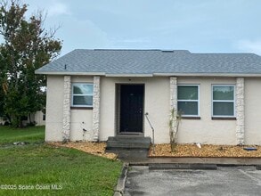 Building Photo - 1514 Clearlake Rd