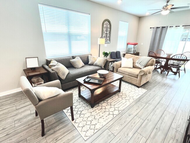 Foto del edificio - 6307 S Roberts Ave