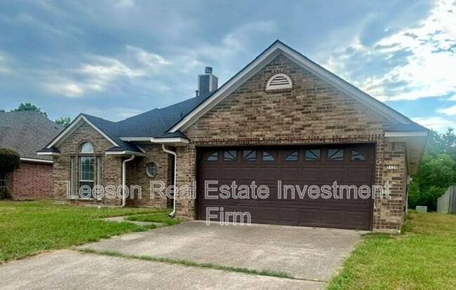 Building Photo - 3120 Stockwell Rd