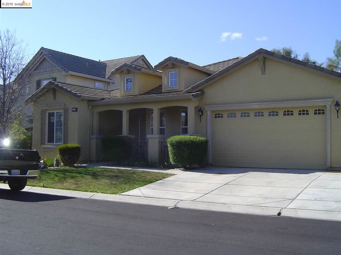 Primary Photo - 5568 Arcadia Cir
