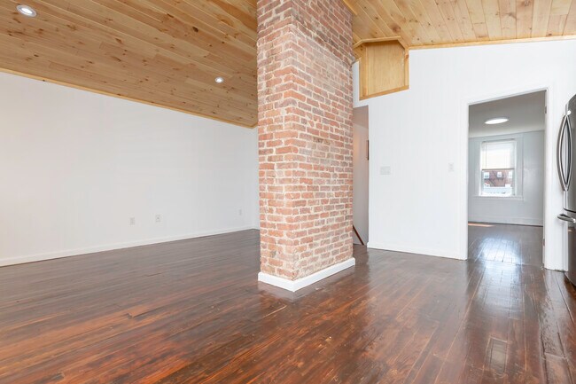 Building Photo - 7 Dunwoodie St