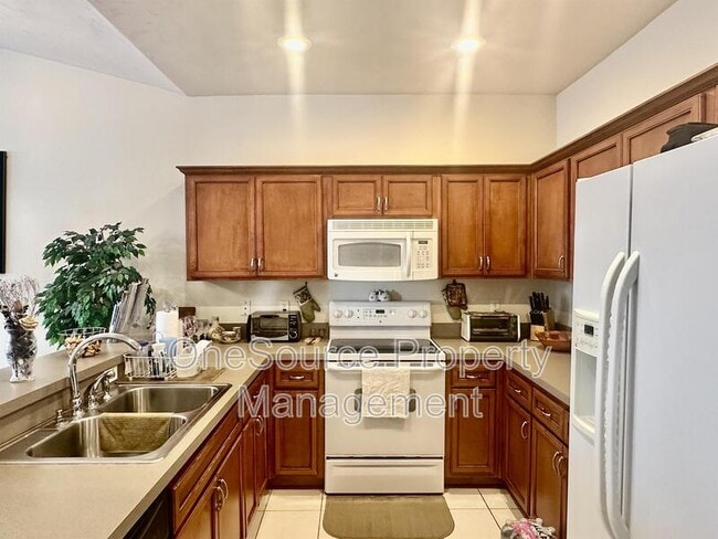 Building Photo - 907 Chase Creek Cir