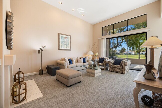 Foto del edificio - 54283 Shoal Creek