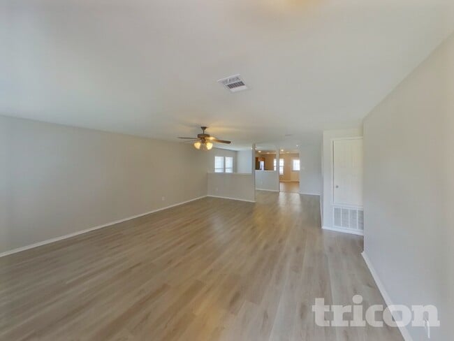 Building Photo - 534 Blue Sage