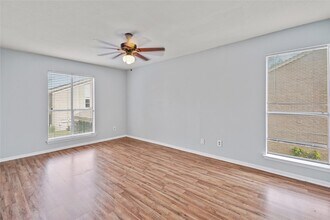 Building Photo - 10211 Sugar Branch Dr