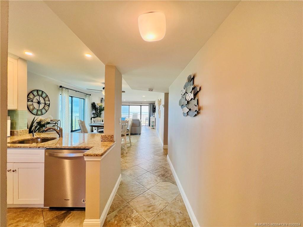 Foto principal - 10310 S Ocean Dr