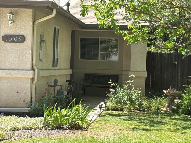 Foto del edificio - 1509 Trinity Ct