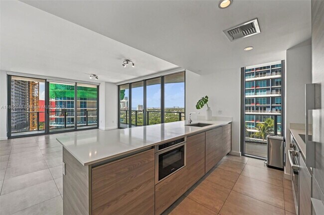 Photo - 1300 S Miami Ave Apartment