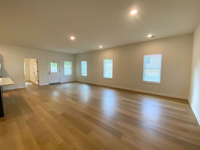 Foto del edificio - 4 bedroom, 2 bath in Brighton TN near Brig...