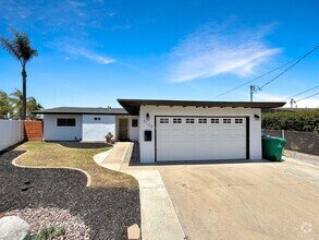 Building Photo - 5102 Enelra Pl