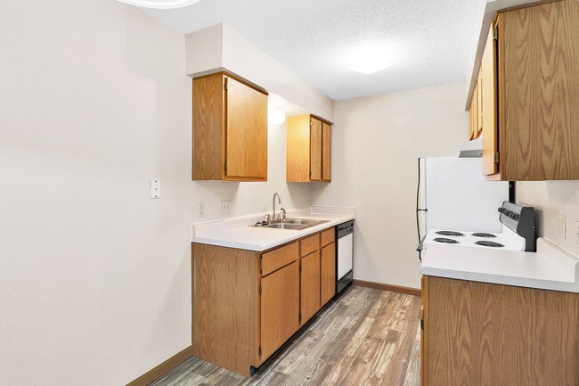 Building Photo - Pleasant View Apartments