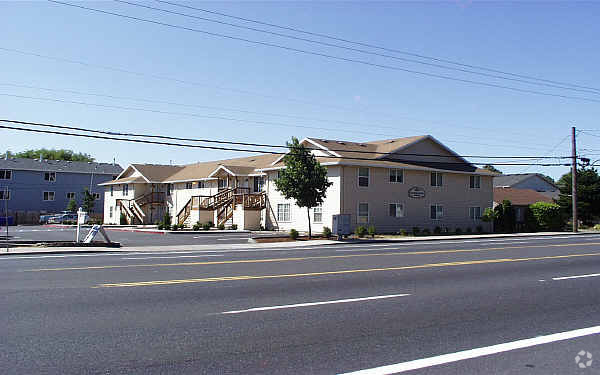 Building Photo - Heather Kristen Terrace