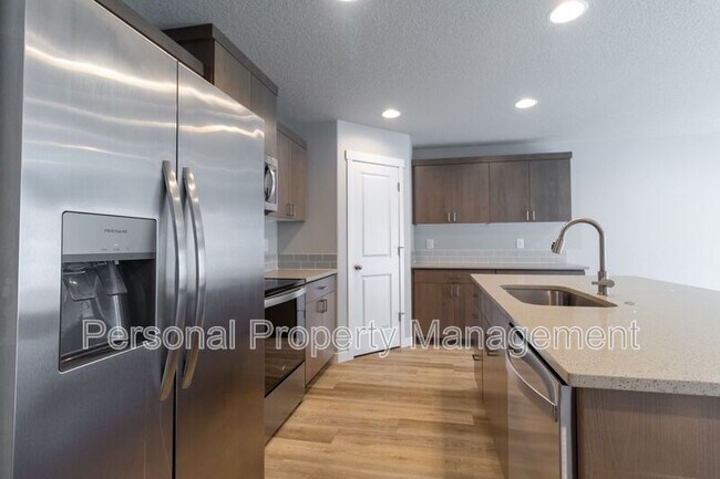 Foto del edificio - 4803 NE 37th Ct