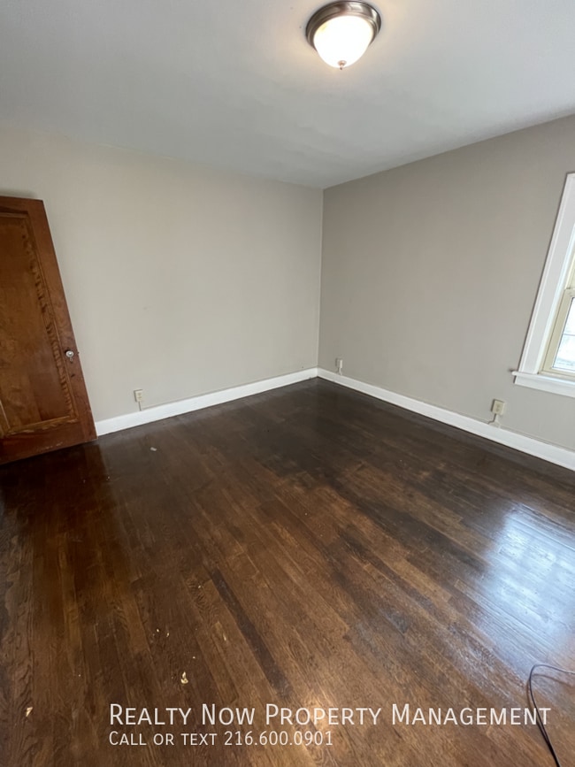 Foto del edificio - 3614 Lynnfield Rd