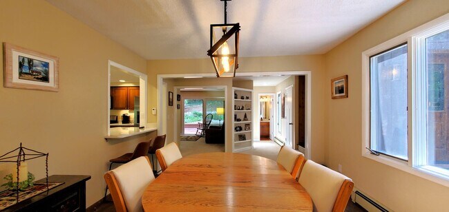 Building Photo - Furnished Rental 4 Bedrooms in Beulah