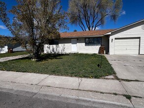 Building Photo - 836 Boyd St