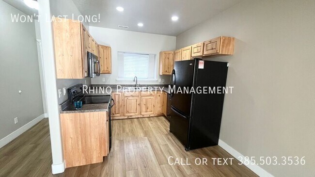 Foto del edificio - 2343 Adelaide Dr