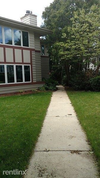 Foto principal - 2960 E Rhode Island Ave