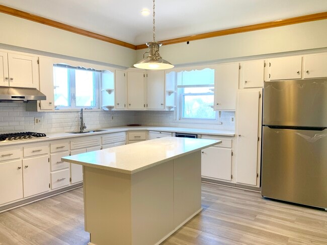 Kitchen - 67 W 5th St Kitchen - 67 W 5th St