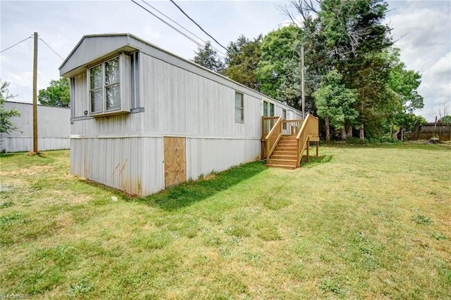 Foto del edificio - 7112 Prospect Church Rd