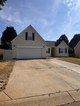 Building Photo - 10 Blossom Park Ct