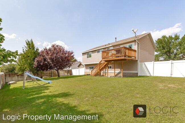 Foto del edificio - 3 br, 2 bath House - 835 West 2400 North