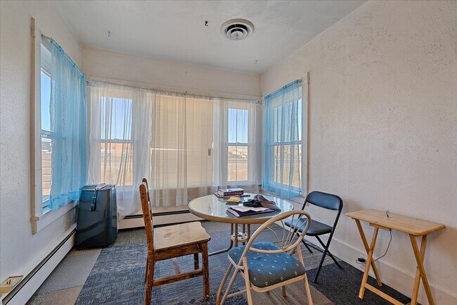 Foto del edificio - 301 Strong St