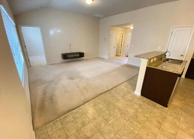 Foto del edificio - 847 Dovefield Ln