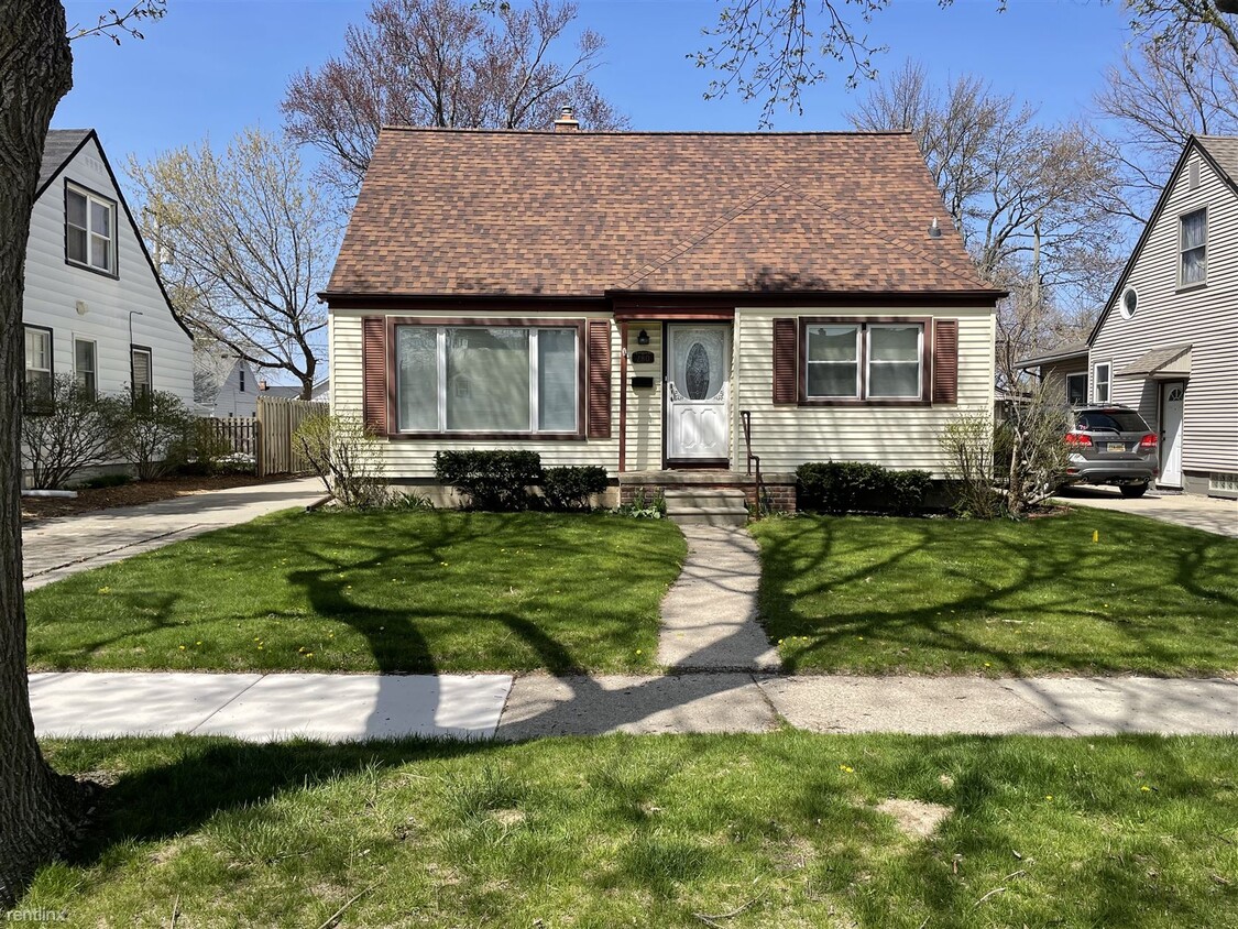 280 Nakota St, Clawson, MI 48017 House Rental in Clawson, MI