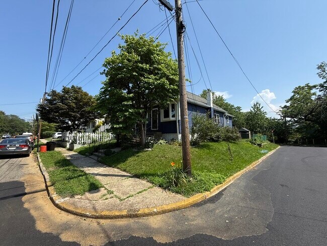 Foto del edificio - 139 Grant Ave