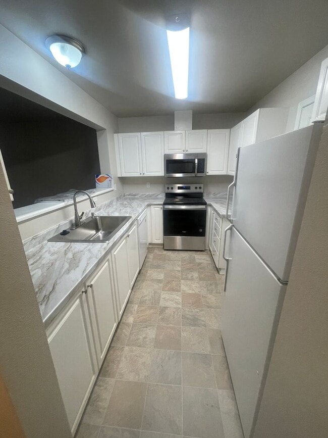 Building Photo - Lynnwood Condo