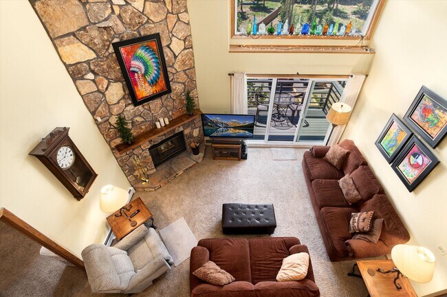 Building Photo - Silverthorne Condo – Winter Seasonal Lease...