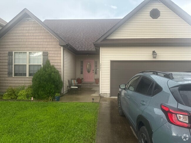 Building Photo - 3741 Silver Fox Ct