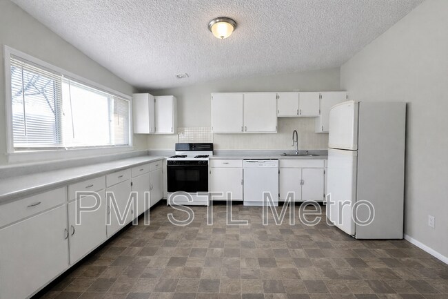 Foto del edificio - 8439 Alder Ave