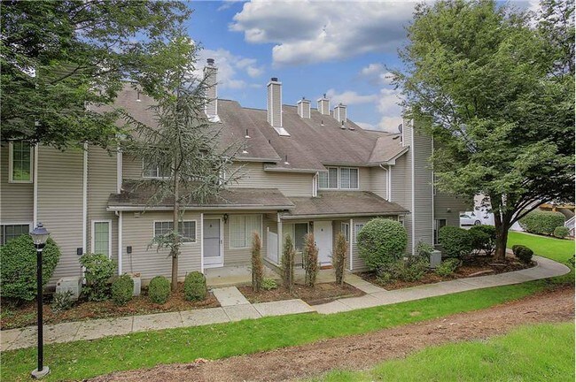 Building Photo - 26 Tory Ct