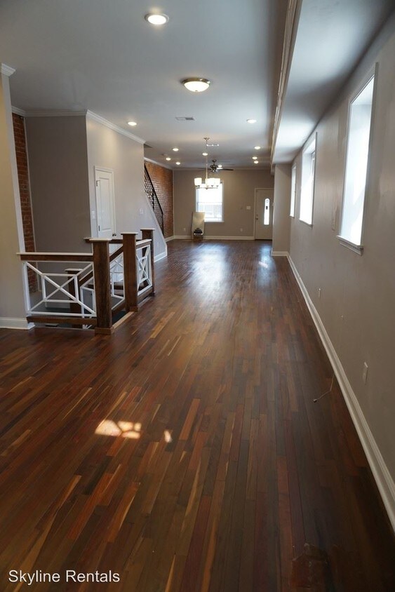 Primary Photo - 3230 W Berks St