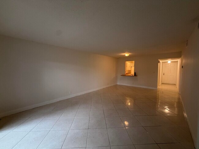 Building Photo - 8141 SW 24th Ct