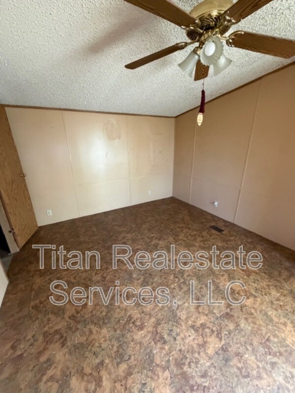 Building Photo - 1835 S Lake Arthur Ave