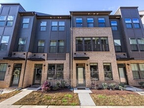 Building Photo - 4010 Citra Ln