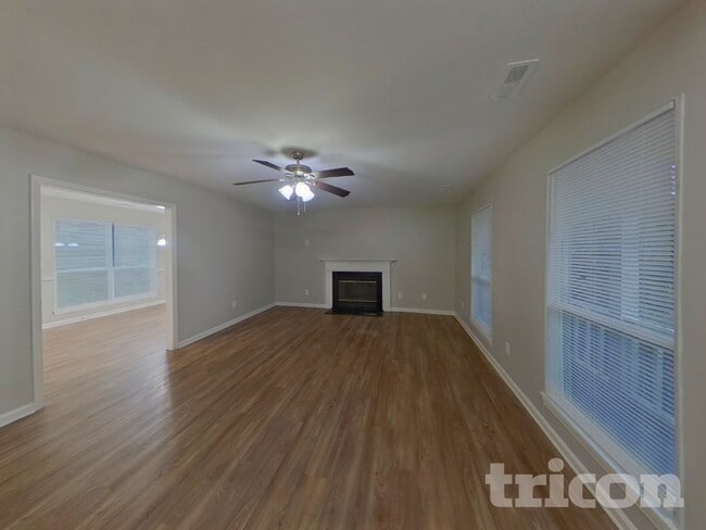 Building Photo - 9320 Amy Dr