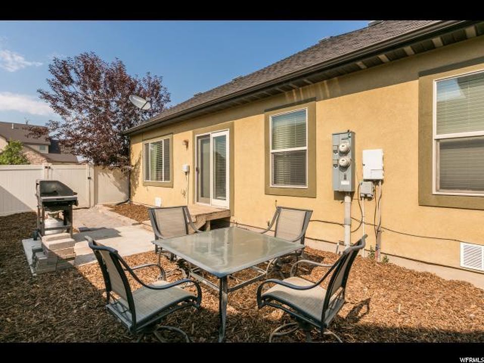 2266 S 1875 W, Woods Cross, UT 84087 Townhome Rentals in Woods Cross