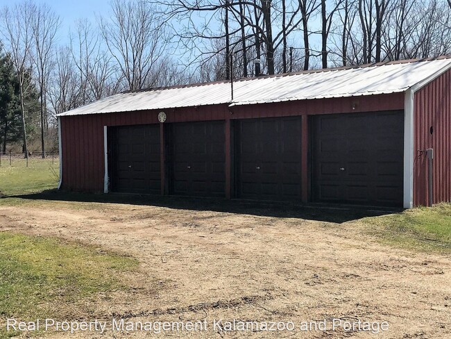 Building Photo - 3 br, 2 bath House - 3141 10th Street